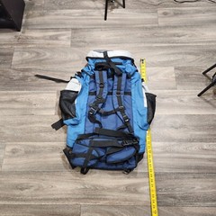 Eureka GetAway 3900 Intrenal Frame 28″ Hiking Camping Backpack w/ Rain Cover