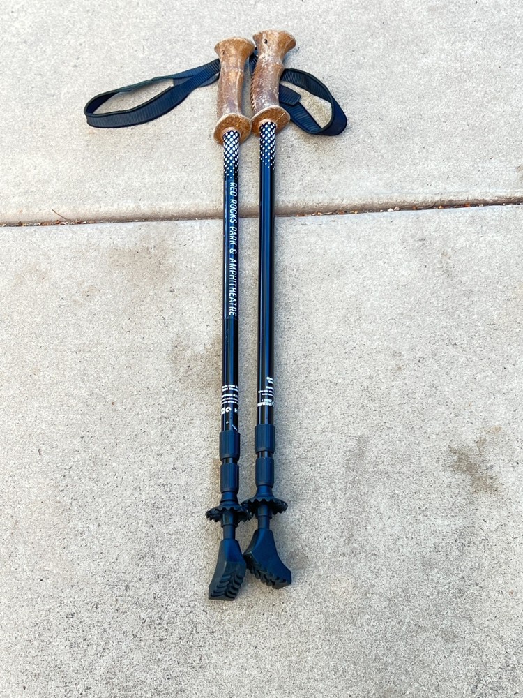 Set of Red Rocks Park & Amphitheatre Trekking Poles 105-135CM – 4G