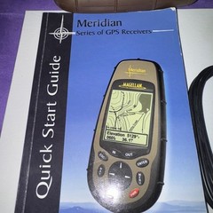 Magellan Meridian Hand-Held Mobile GPS Receiver Bundle TESTED