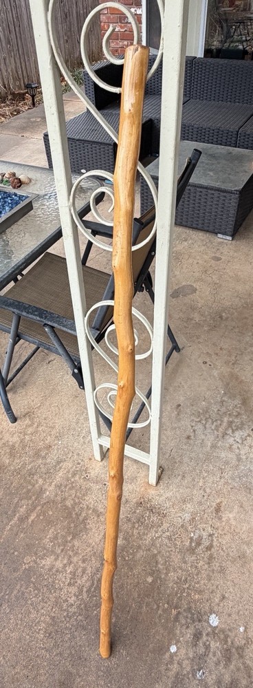 Wooden Hiking Stick 54×1.5 Inches Varnished In Excellent Condition.