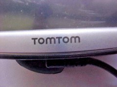 TomTom ONE 125 N14644 Portable LCD Touchscreen GPS System Navigator Bundle Used