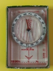 SILVA POLARIS HIKING LIQUID FILLED COMPASS SWEDISH MADE W/ BOX