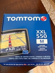 TOMTOM XXL 550 TM COMPLETE IN BOX CAR MOUNT GPS BUNDLE! USA CANADA & MEXICO MAPS
