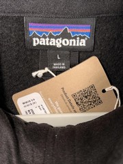 Patagonia Men’s Black Half-Zip Fleece Pullover