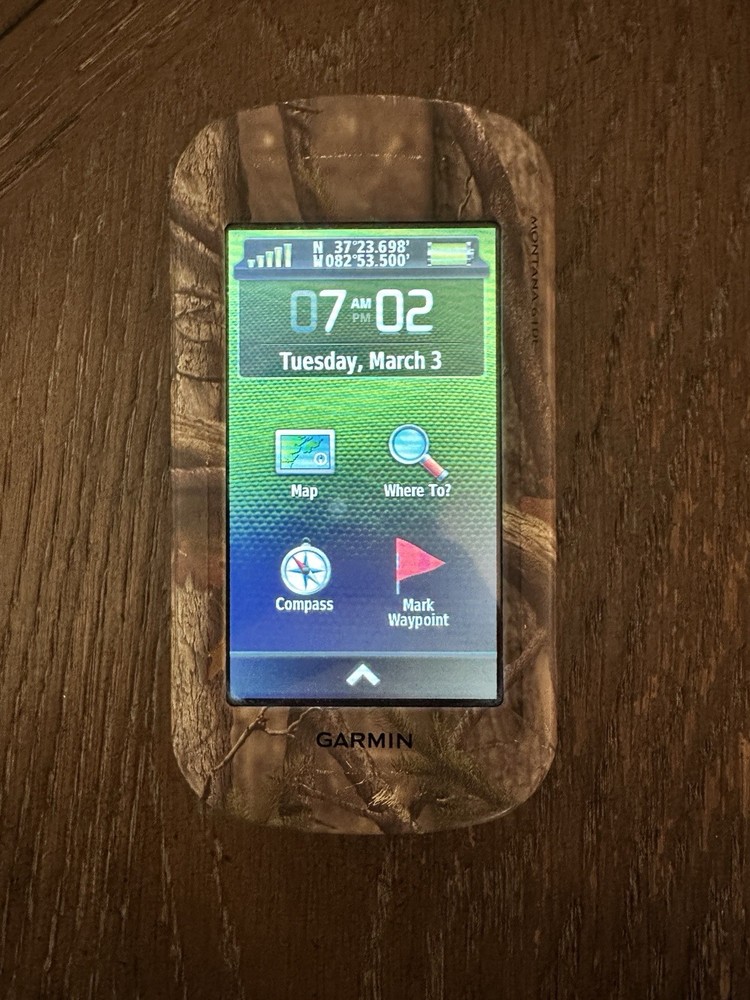 Garmin Montana 610t Camouflage Hiking GPS, Color Display