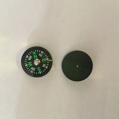 1-20mm 12pcs Mini Pocket Oil Filled Compass For Hiking Camping Outdoor