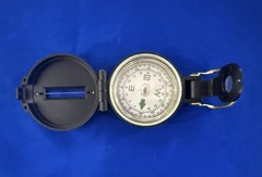 1960’s VINTAGE ENGINEER DIRECTIONAL COMPASS W/ BRASS HOOK