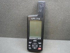 Magellan, GPS 310, GPS (Used) ** Powers on **