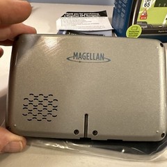 Magellan RoadMate 5145T-LM 5″ GPS Navigation System Bundle