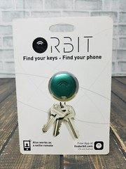 Orbit – Find Your Keys, Find Your Phone And Take A Selfie – Emerald Green
