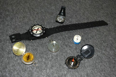 VINTAGE COMPASSES (WILKIE, BRUNTON, RAND) USA/GERMANY/JAPAN -WORKING LOT(6)