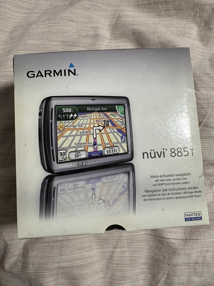 OPEN BOX GARMIN GPS Nuvi 885T 4.3-In Widescreen Bluetooth Touch Screen W Stand