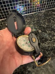 VINTAGE ENGINEERS COMPASS GREAT CONDITION BLACK HARD PLASTIC/BRASS