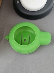 PocketFinder GPS Tracker Locator w/ Charging Base Charger 2 Silicone Cases Manua