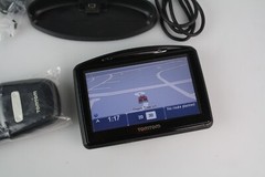 TomTom GO 920T TRAFFIC Portable GPS Navigator 920-T USA/Canada/EUROPE Maps