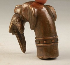RARE VICTORIAN OLD BRONZE HAND CARVED DOG BITE BIRD STATUE WALKING STICK HEAD