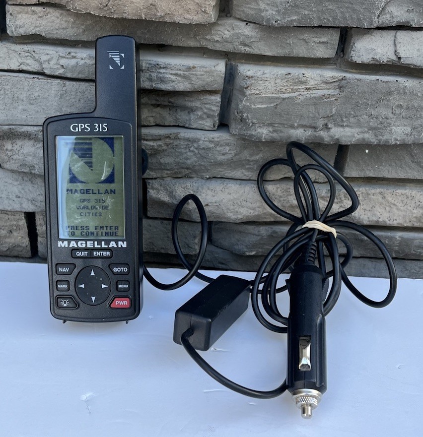 Magellan NAV GPS 315 Waterproof Portable Fishing Hunting Hiking Camping Works