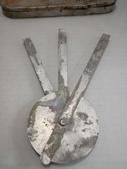 VINTAGE OUTERS LOCATOR WITH CASE See Pictures For Condition
