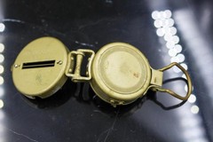 Vintage & Collectible Metal Liquid Filled LENSATIC Precision Pathfinder Compass