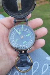 Vintage Working LENSATIC Engineer COMPASS – 2″ Made in Japan – Glow In The Dark
