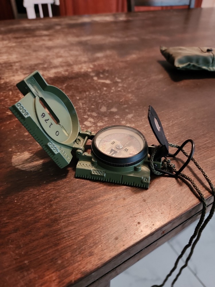 Cammenga CG27 Lensatic Compass – Green with case, neck lace and a belt clap
