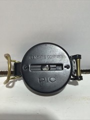 VINTAGE 1950’S OR 60’S ENGINEER PIC LENSATIC COMPASS C-118 NICE L@@K!! + Box