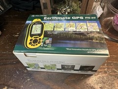Earthmate GPS PN-20 Bright Color-Screen GPS Tested works Needs Battery