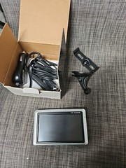 Garmin Nuvi Ultra-Thin GPS Navigator 1450T 5″, USA Maps, & Traffic – EUC In Box