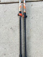 Set of Yukon Charlie’s Yukon Trekking Poles 100-135CM .. 11G