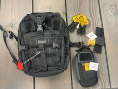 Maxpedition Bundle (1 Malaga Gearslinger, 1 Pouch, 1 CCW Holster, 1 Strap 3 pc)