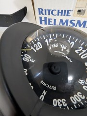 Ritchie Hb-845 Helmsman Steel Boat Compass Bracket Mount Black.
