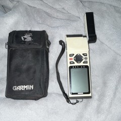 Garmin GPS 45 Handheld Digital Hiking GPS with Case, Black/Beige