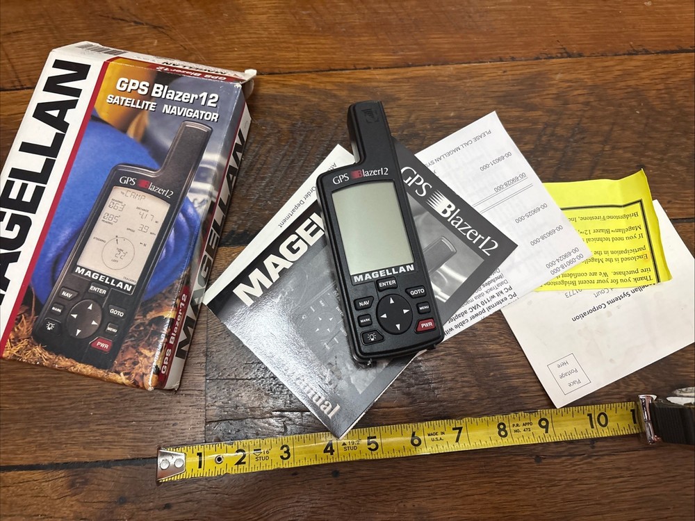 Magellan GPS Blazer 12 Satellite Navigator w/ Manual Parts Or Repair !