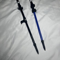 Set of Trail Buddy Trekking Poles 105-135CM Black/Blue Mismatched Read