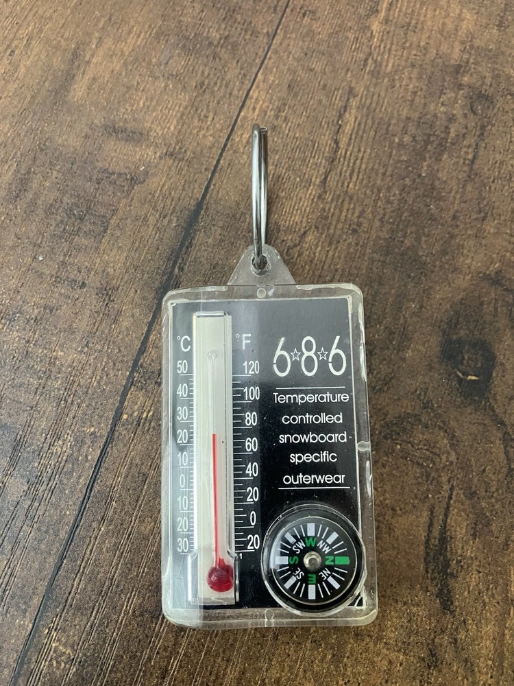 VTG 686 Snowboard Keychain Zipper Pull Thermometer/Wind Chill Compass WORKS 90’s