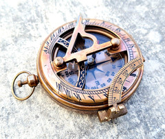 Lot of 40 Brass Sundial Push Button Pocket Compass Camping Hiking Outdoor Gear