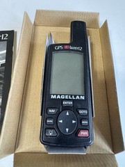 Magellan GPS Blazer 12 Satellite Navigator – tested & works – incl box & instr