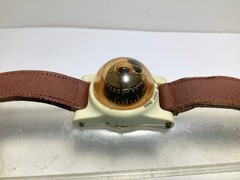 VINTAGE 1950’s ERA CELLULOID WRISTBAND COMPASS LEATHER BAND WORKS W/ORIG CASE