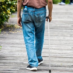 Walking Cane, Folding Cane, Portable Aluminium Alloy Frosted Anti‑Skid Elderl…