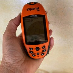Magellan Explorist 100 Handheld GPS Locator & Case Prep Hiking Fishing Camping