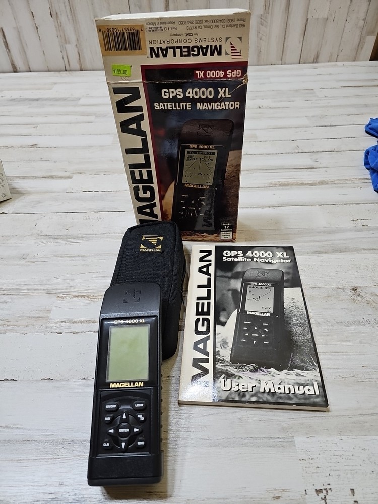 Magellan GPS 4000 XL Handheld Satellite Navigator Case And Box Tested Bundle