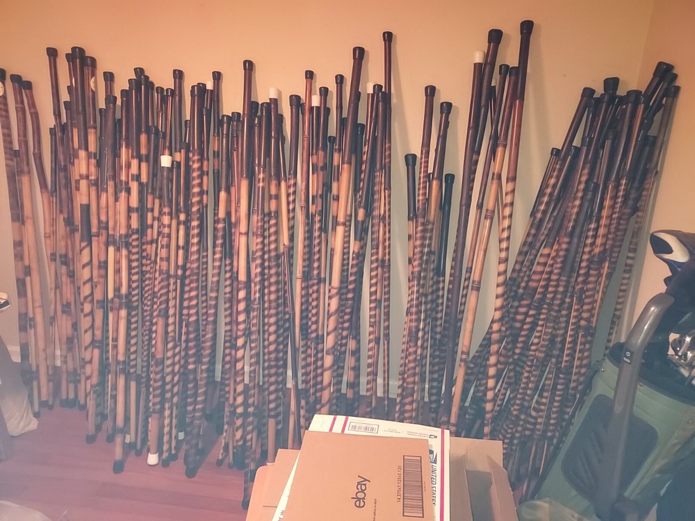 HUGE LOT O F ” 100 ” BAMBOO HIKING / WALKING STICKS FROM 48″ TO 60+”