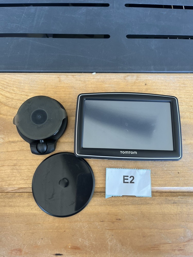 TomTom XXL GPS System – Needs A Cord