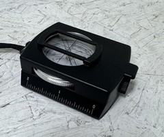 Eyeskey Navigation Compass Great Condition With Manual And Green Case