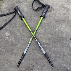 Yukon Charlies Trekking Poles Excellent Condition Black & Green Aluminum