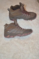 Merrell Women’s Moab FST Mid Waterproof Boot size 9