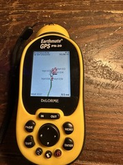Earthmate GPS PN-20 Bright Color-Screen GPS Tested works Needs Battery