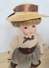 Guild Craft Dollhouse Porcelain Doll 40cm With Tags Original