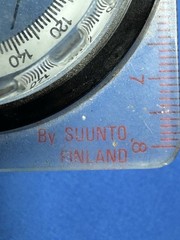 Vintage SUUNTO Precise Pathfinder Compass, Made in Finland 3.25″ x 2.25″
