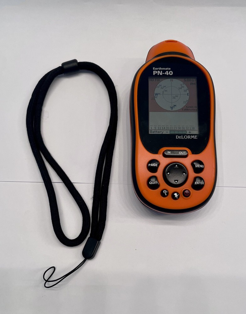 Delorme Earthmate PN-40 Handheld GPS Orange Battery Powered – SEE Description!!